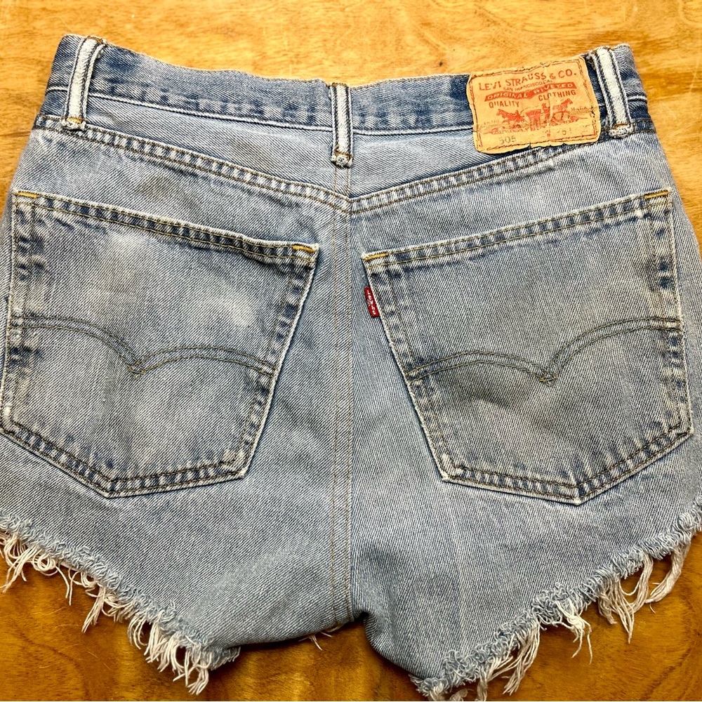 Levi's Women's Blue Denim Shorts Size 29